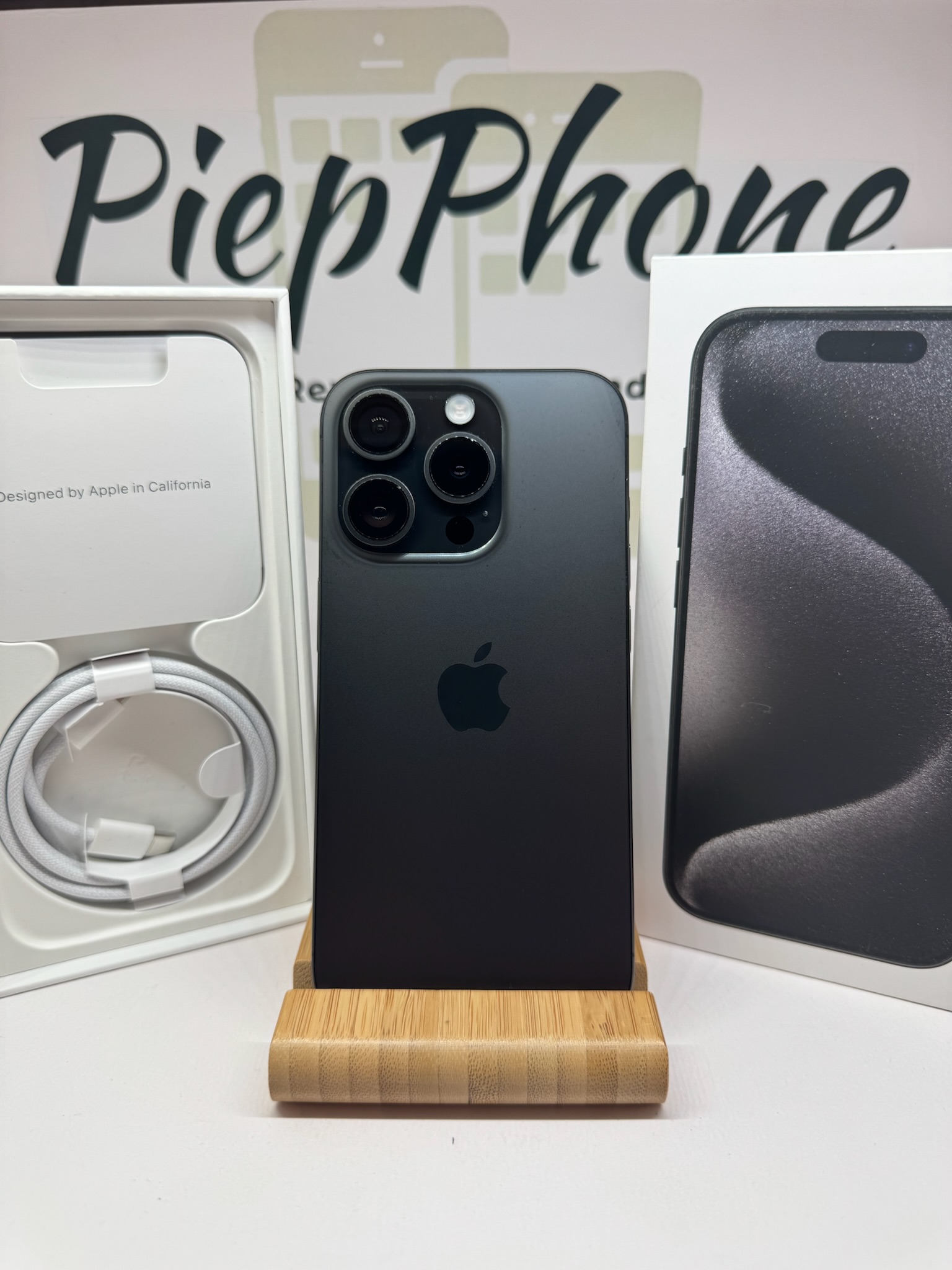 Apple IPhone 15 Pro mit 128 GB in titan black Akku NEU – Bild 6