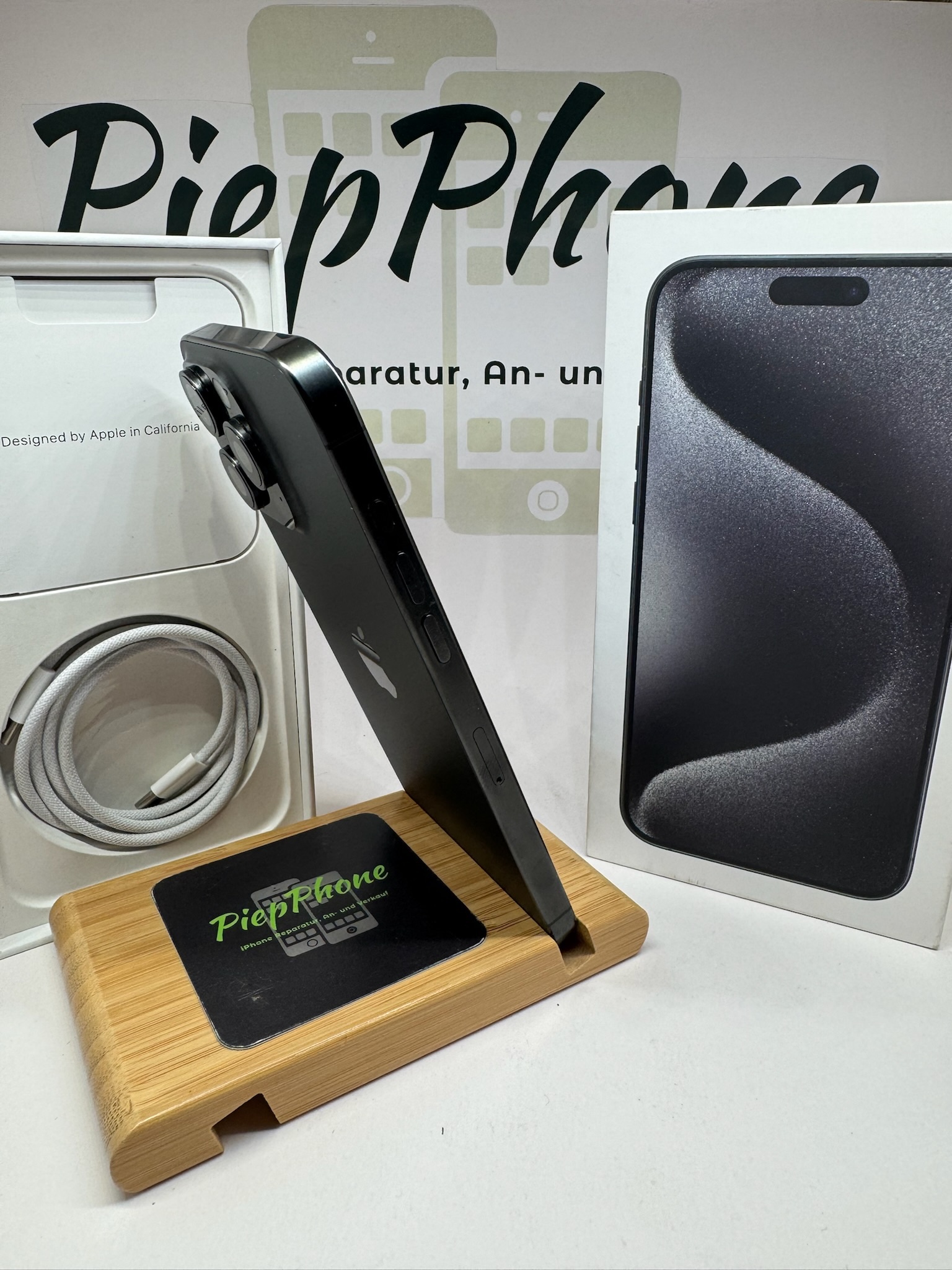 Apple IPhone 15 Pro Max mit 512GB titan black 1A ZUSTAND Akku 100% – Bild 9