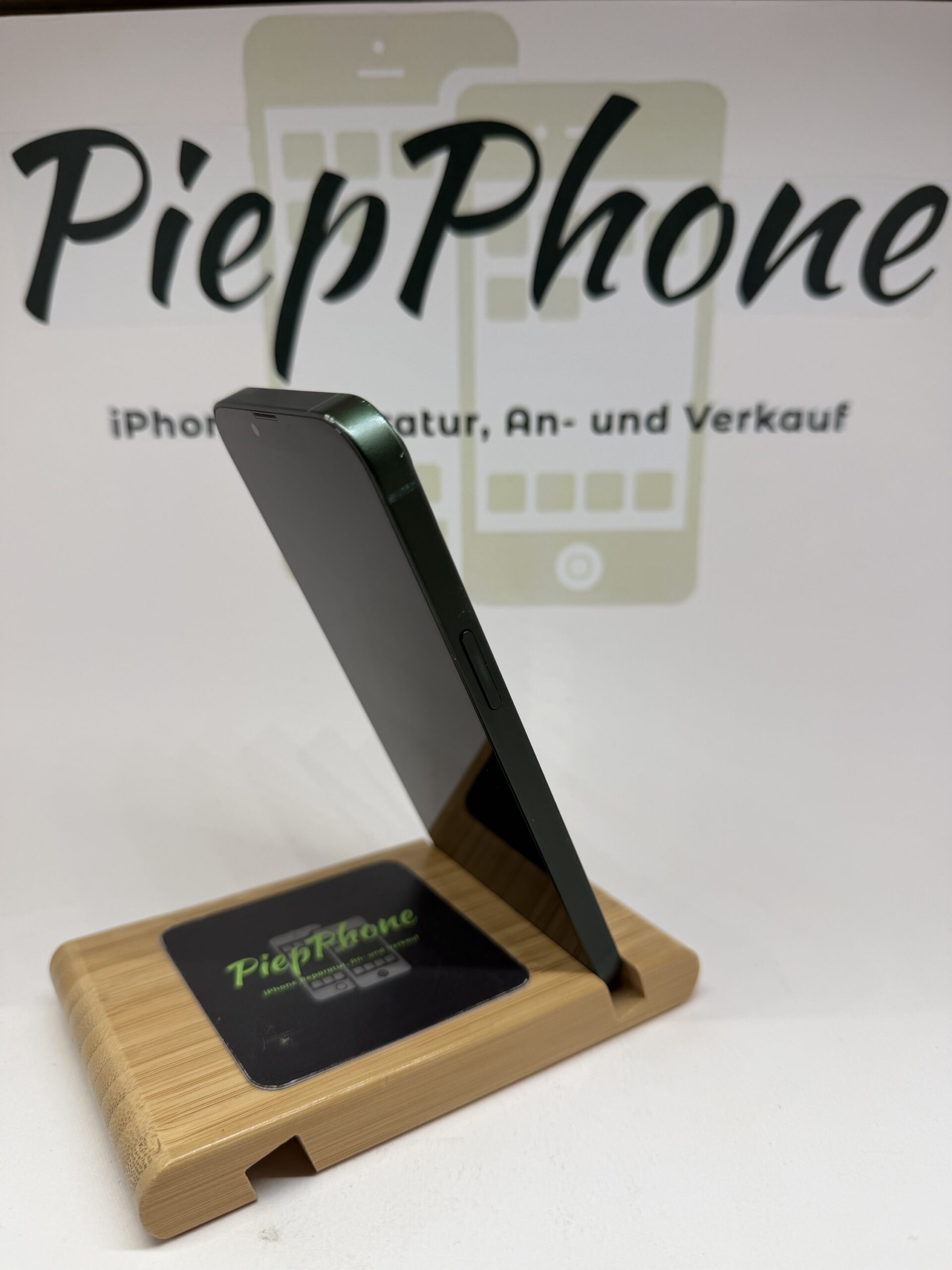 Apple iPhone 13 mit 128GB in green Akku NEU Guter Zustand – Bild 10